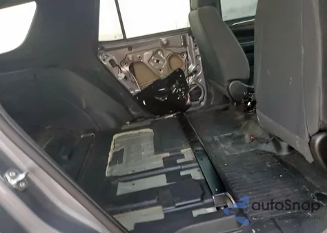 2022 Chevrolet Tahoe C1500 z USA, uszkodzony, nr VIN 1GNSCLED2NR309945